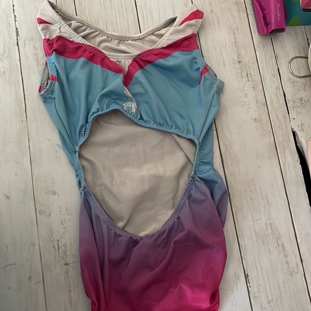 2 open back leotards - Picture 2 of 4